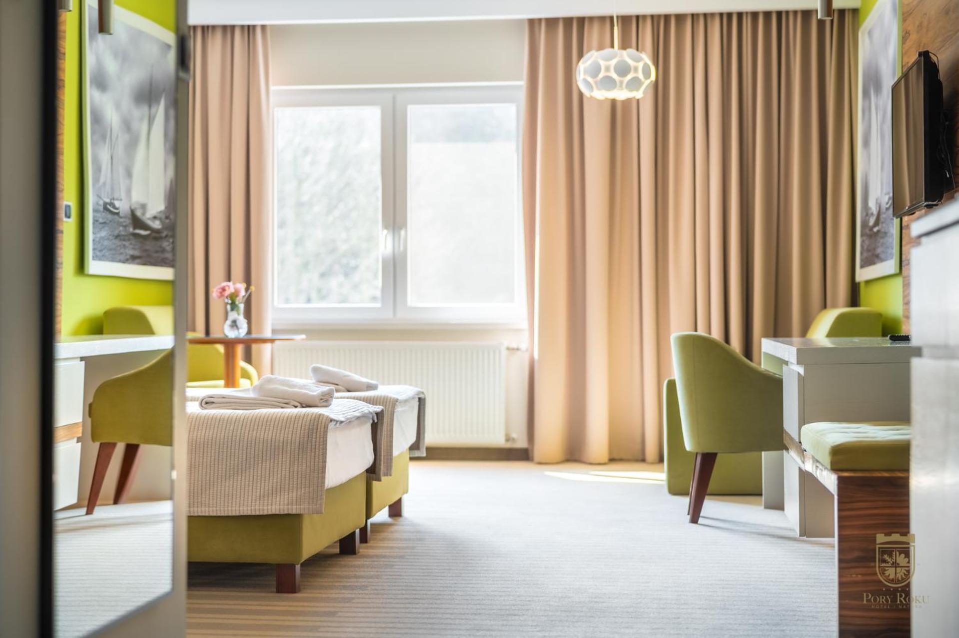 Czysteblota Hotel Pory Roku מראה חיצוני תמונה