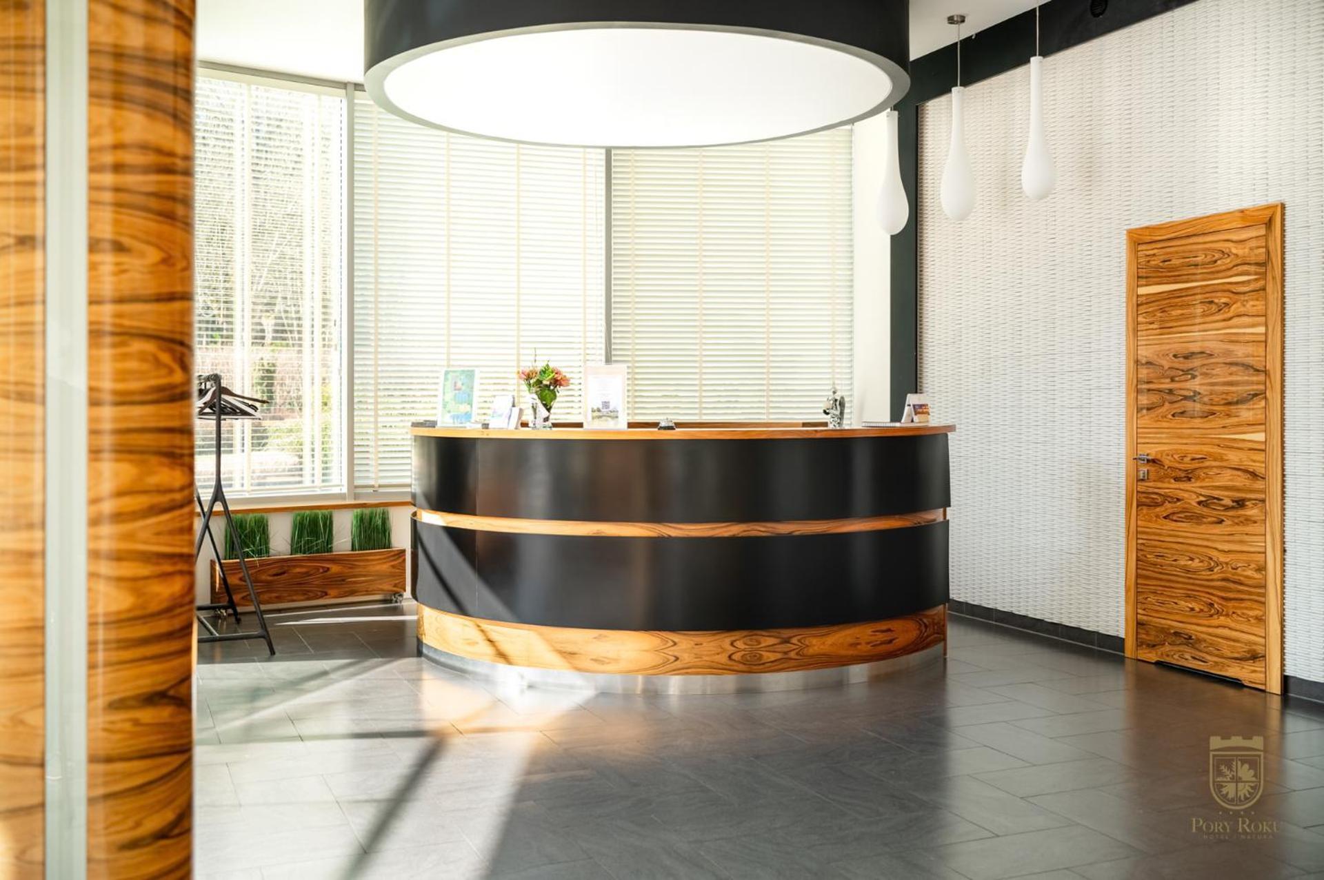 Czysteblota Hotel Pory Roku מראה חיצוני תמונה