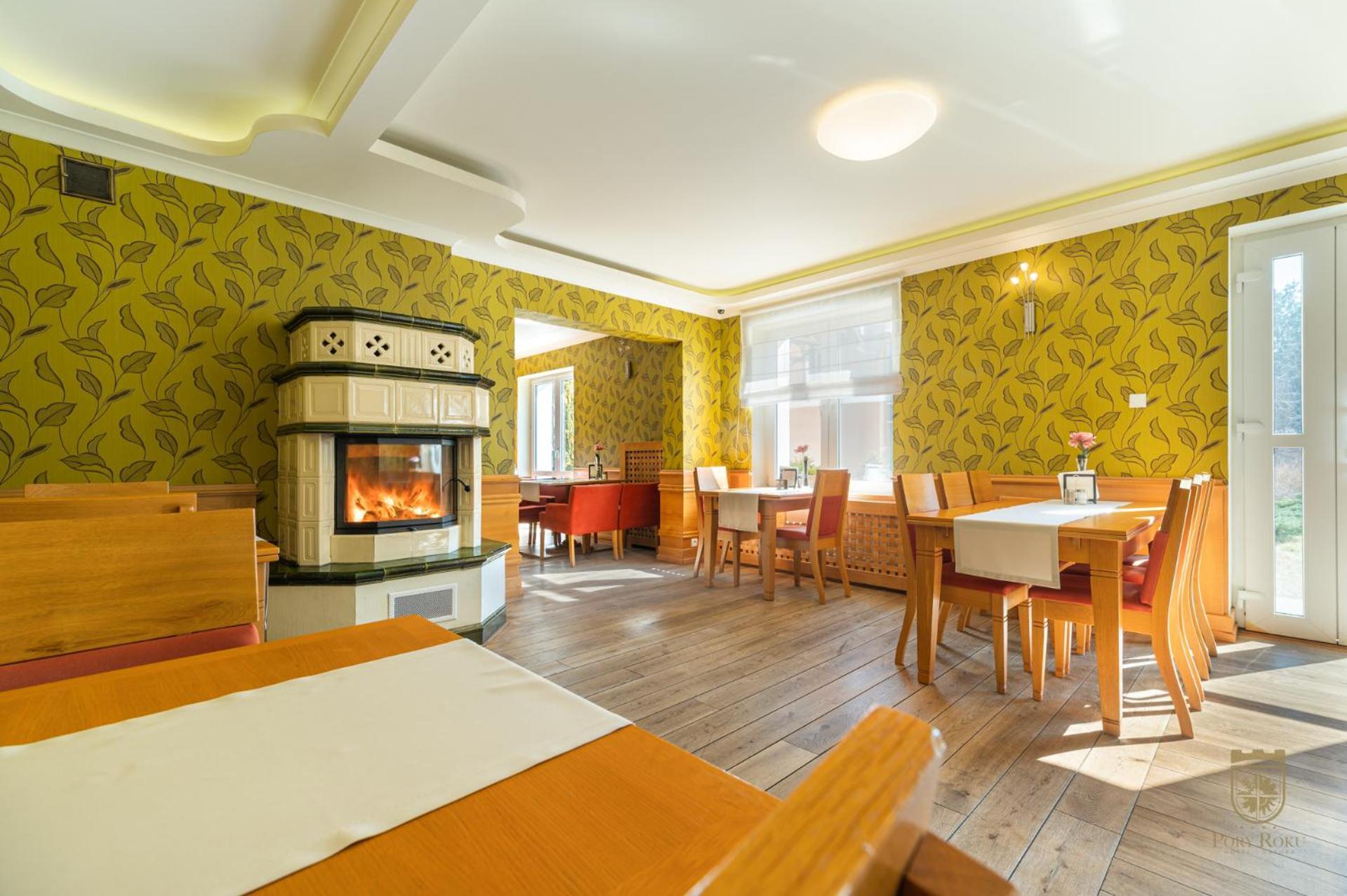 Czysteblota Hotel Pory Roku מראה חיצוני תמונה