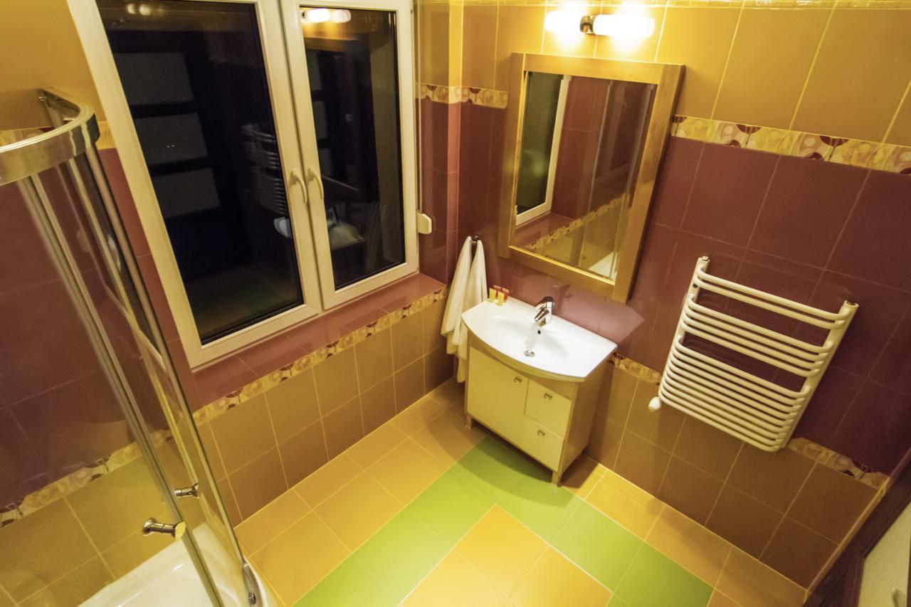 Czysteblota Hotel Pory Roku מראה חיצוני תמונה