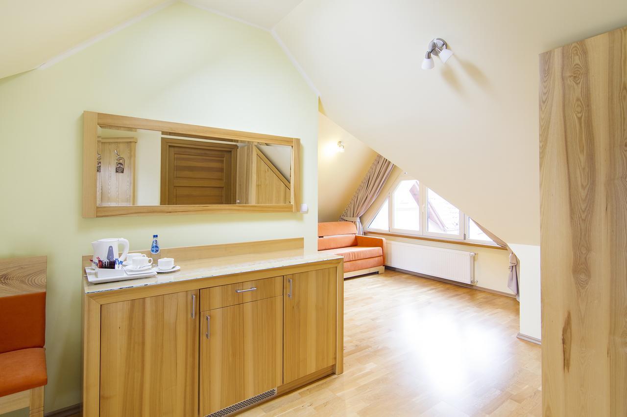 Czysteblota Hotel Pory Roku מראה חיצוני תמונה